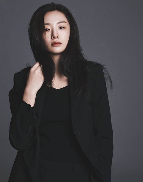 스테파니 리, 키이스트 제공