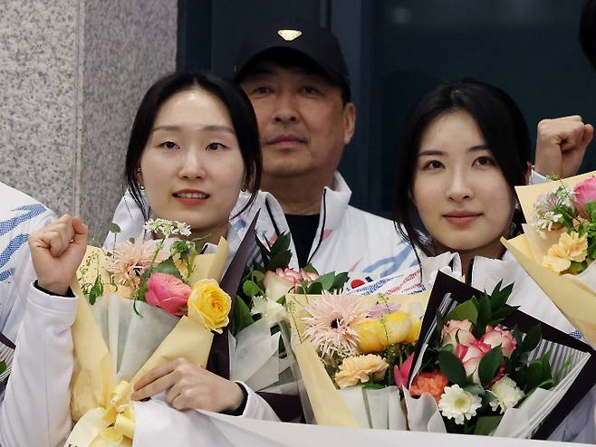 금의환향한 최민정-김길리. 연합뉴스