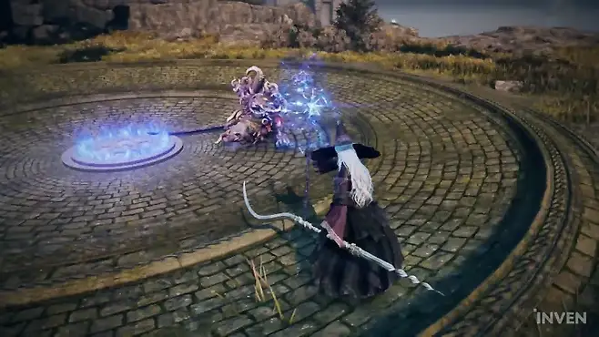 ▲ 속성 대미지를 입힌 후 스킬을 써서 속성흔을 흡수하면 FP를 회복할 수 있다