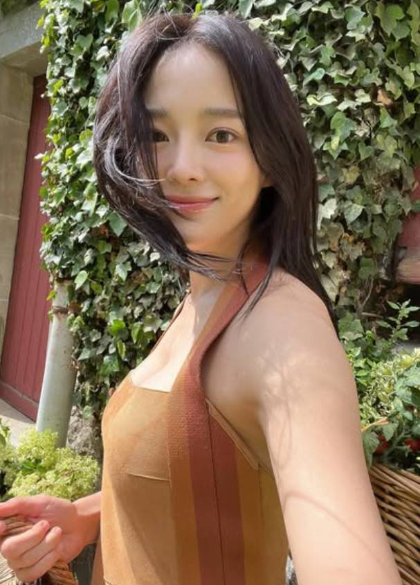 김세정 소셜미디어