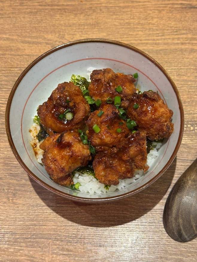 7eee8300b487608223e88196409c706d32914dc41775cabea99cd07a9e4f711941a06c9a90a6a62c9b59af6e14db9ad9d6a20ed0dd