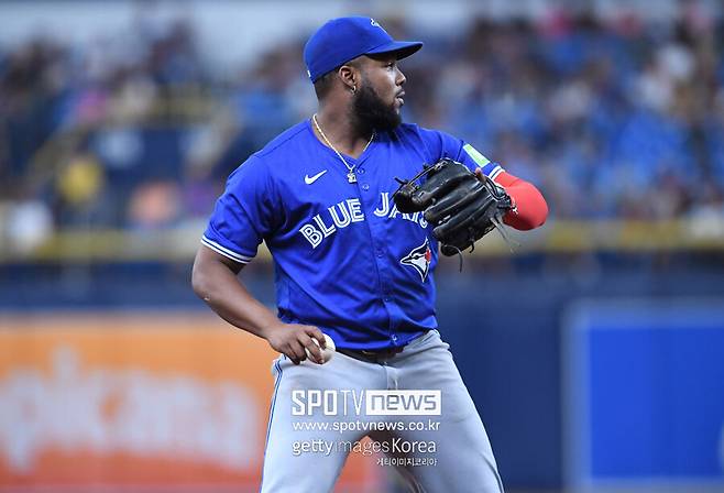 ▲ 뛰어난 실력에 젊은 나이, 스타성까지 두루 갖춘 게레로 주니어는 FA 시장에서 대박을 노릴 수 있는 자원 중 하나로 관심을 모으고 있다