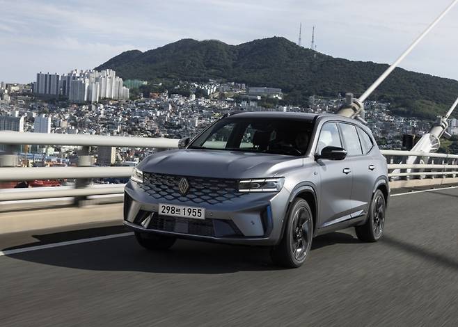 르노 그랑 콜레오스.