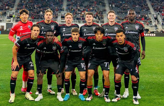 23일 토론토와의 MLS 2025 1라운드에서 선발 데뷔전을 소화한 DC 골키퍼 김준홍(왼쪽 위). 사진=DC유나이티드 SNS