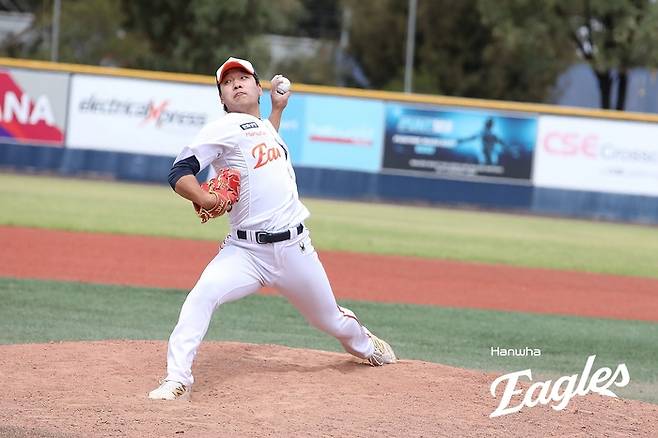 한화 신인 투수 권민규가 호주 멜버른 스프링캠프에서 라이브 피칭을 하고 있다. 사진 | 한화 이글스