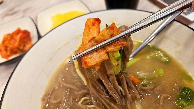 20250228_122718.jpg 점심 메밀 칼국수