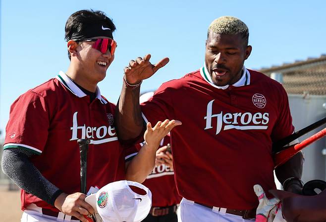 키움 김건희(왼쪽)와 야시엘 푸이그. 키움 히어로즈 제공