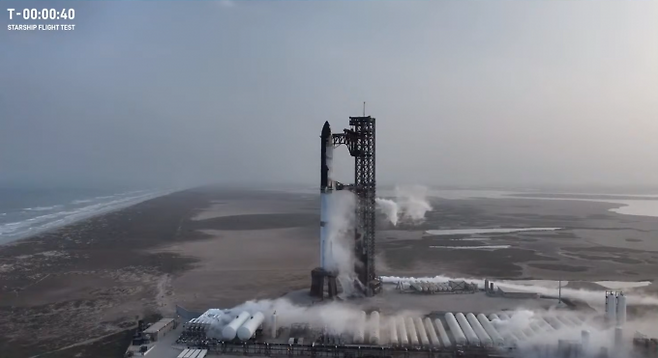 3일(현지시간) 미국 스페이스X의 대형 우주선인 스타십(Starship)의 8차 시험비행에서 카운트다운이 40초에서 정지된 모습. 유튜브 영상 캡처