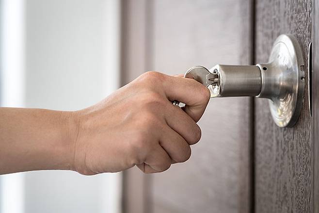 한 여성의 집 열쇠를 복사해 여러 차례 침입한 일본 남성이 경찰에 붙잡혔다. 기사 내용 이해를 돕기 위한 자료 사진. /사진=게티이미지뱅크