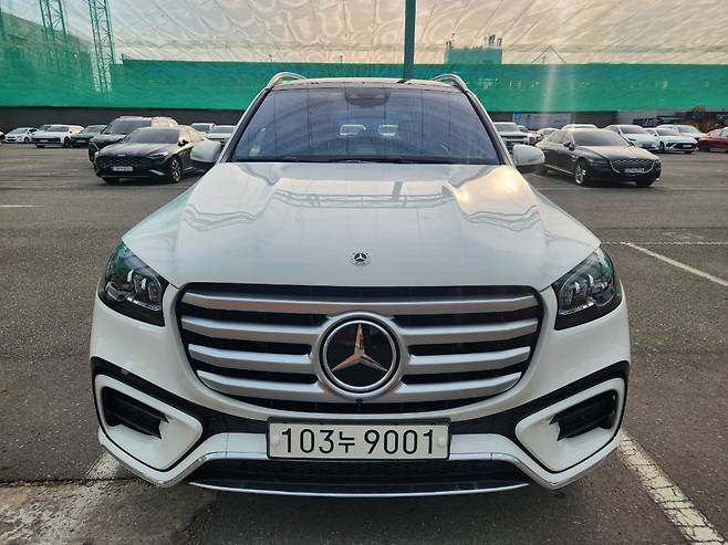 메르세데스-벤츠 GLS 580 4MATIC의 전면부/진상훈 기자