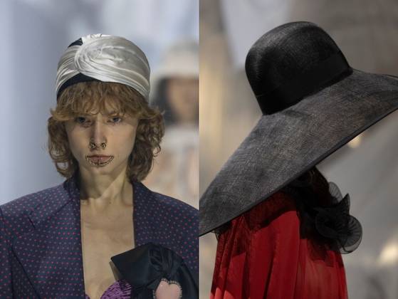 실크로 만든 터번, 오버사이즈 챙 모자는 발렌티노의 유산인 동시에 우아함의 코드로 사용됐다. 사진 발렌티노