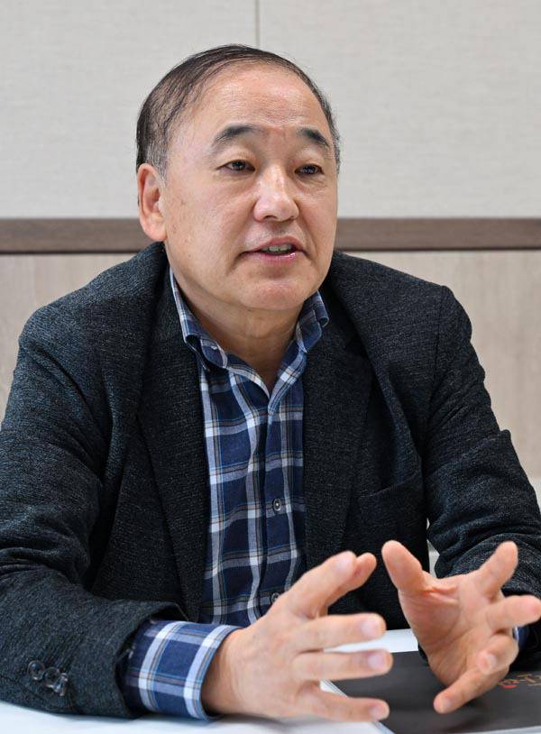 이양구 한국·우크라이나뉴빌딩협회장(한양대 특임교수)는 지난 10일 우크라이나 재건 작업 참여의 중요성을 강조했다. 김정록 기자