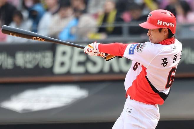 ▲ 맹타를 휘두르며 팀을 승리로 이끈 KIA 홍종표 ⓒKIA타이거즈