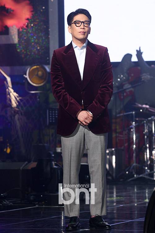 MC몽 측, 여론조작에 법적대응 예고... ‘디시인사이드’ 악플 피의자 검거했다