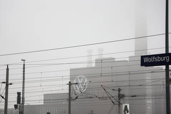 독일 볼프스부르크에 위치한 폭스바겐 공장의 전경. 로이터=연합뉴스