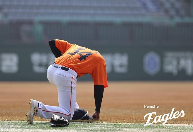 플로리얼이 변화구 대처 약점을 보완해야 한다. 사진 | 한화 이글스