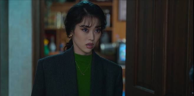 Pretty Actor: Unmasked by '90s Makeup jung Seo's portrayal of Song Bu-sun