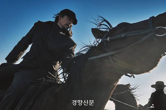 자료=네이버영화, CJENM