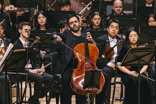 Cellist Pablo Ferrandez performs Saturday at the Tongyeong Concert Hall in Tongyeong, South Gyeongsang Province. (TIMF)