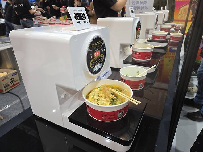4일 서울 강서구 코엑스 마곡에서 열린 ‘2025 대한민국 라면박람회’ 현장. 정석준 기자