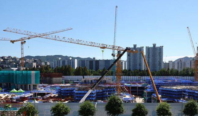 서울 시내 한 아파트 건설 현장의 모습. ⓒ뉴시스