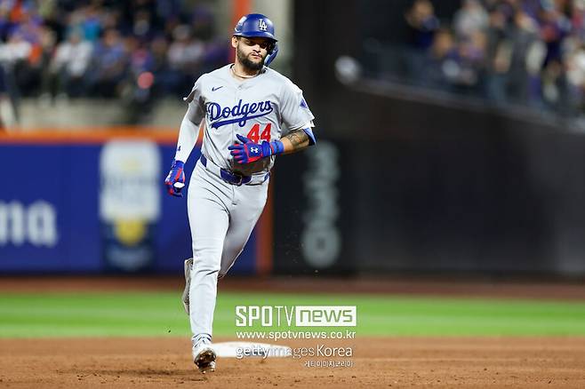 ▲ 지난 해 4월에 빅리그로 콜업된 앤디 파헤스는 이후 한번도 마이너리그로 내려가지 않았다. 타율 .248, 출루율 .305, 장타율 .407에 홈런 13개를 기록하면서 빅리거로 정착하는 모습을 보였다.