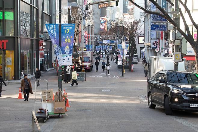 지난해 12월26일 한산한 서울 명동거리 ⓒ시사저널 이종현
