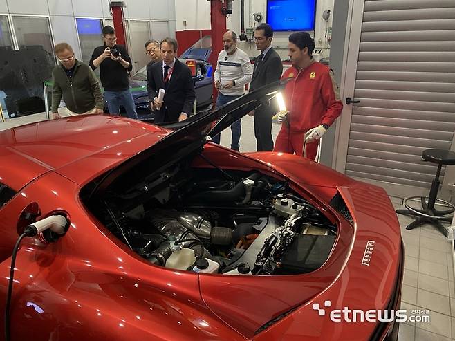 페라리 인증 중고차.