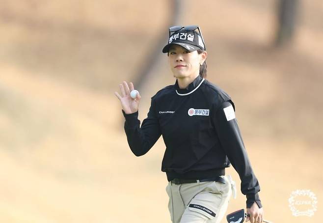 박주영이 이날 코스레코드를 기록하며 단독 선두로 첫날 대회를 마쳤다. KLPGA 제공