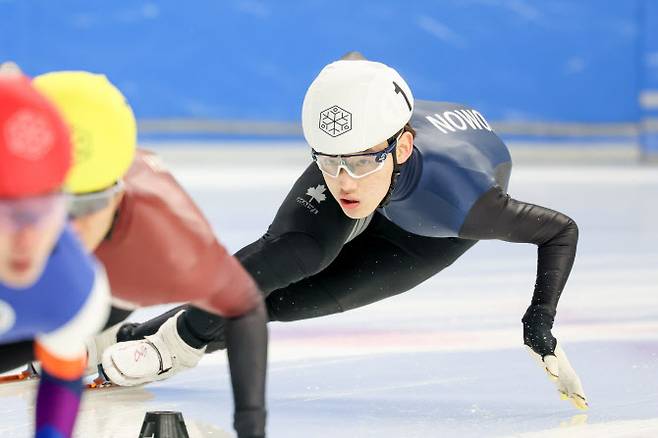 임종언(노원고)이 레이스를 펼치고 있다. 사진=대한빙상경기연맹