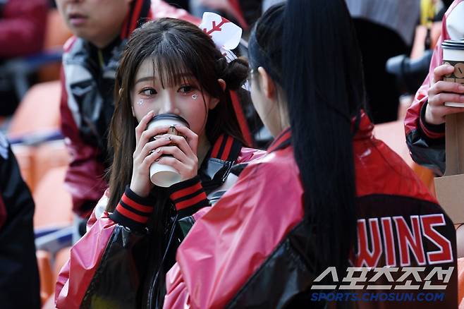 올 시즌부터 LG 트윈스 승리 요정.