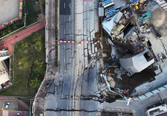11일 경기도 광명시 일직동 신안산선 공사 현장에서 붕괴 사고가 발생했다. 사진은 사고 현장 모습. 2025.4.11 연합뉴스