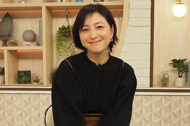 일본 배우 히로스에 료코(45)가 교통사고 이후 이송된 병원에서 진료를 기다리다 간호사를 폭행한 혐의로 체포된 가운데, 사고 전 이상행동을 보였다는 목격담이 전해졌다./사진=히로스에 료코 인스타그램