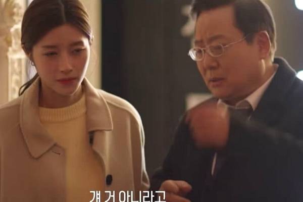 유흥업소 출신으로 스폰서와 가짜 부녀 행세를 하며 벌인 결혼 사기극의 전말이 전해졌다. 사진은 기사의 이해를 돕기 위한 자료 화면. /사진=채널A '탐정들의 영업비밀' 캡처