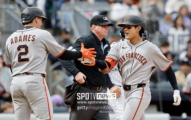 ▲ ‘팬그래프’의 집계에 따르면 이정후는 이날까지 1.2의 WAR을 기록하고 있으며, 이는 메이저리그에서도 4위 기록이다