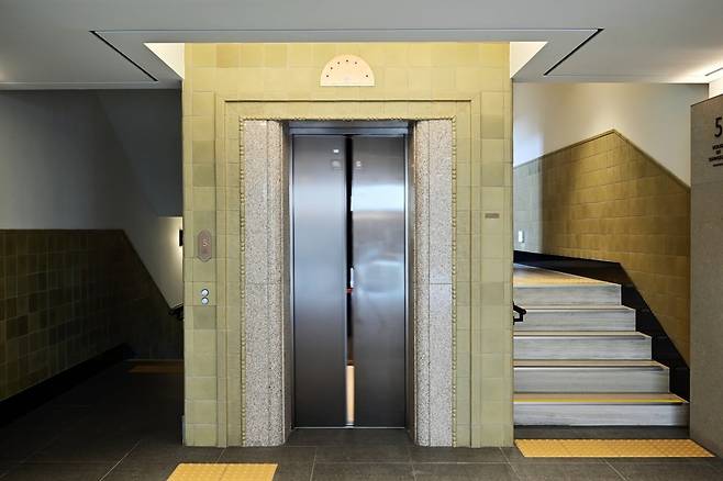 복원한 엘리베이터 홀의 모습. (사진=이승재 기자)