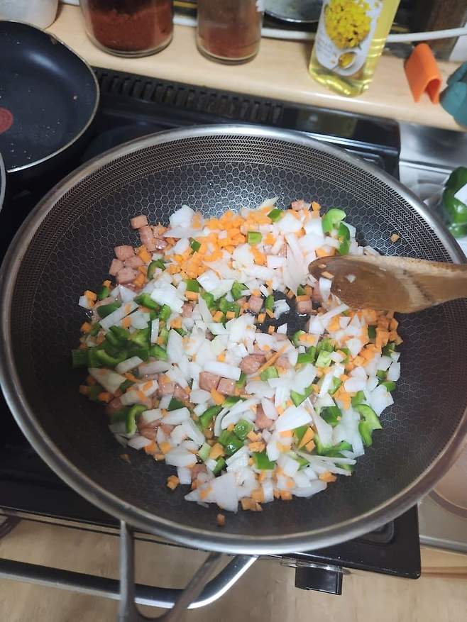 3fb8c32fffd711ab6fb8d38a4483746f3210898ce254304881bb6dd08581ca16b46c9f20f4107a2ffc2d2a9519