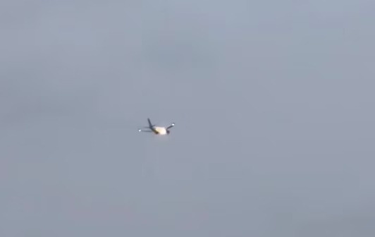 미국 현지시간으로 지난 13일 덴버 국제공항을 출발해 캐나다 에드먼턴 국제공항으로 향하던 유나이티드항공 보잉 737-800 여객기 엔진에 동물이 빨려 들어가 폭발하는 사고로 화재가 발생했다. 사상자는 나오지 않았다. abc뉴스 영상 캡처