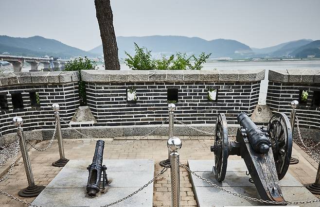 여러차례 외침과 서양의 침략 즉 양요를 물리친 강화도 돈대