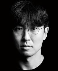 문경수 시인 l 시집 ‘틀림없는 내가 될 때까지’가 있다. 2019년 작품 활동을 시작했다. 소방관이기도 하다.
