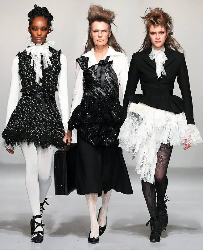 유한 왕 2024 FW 컬렉션 / 유한 왕 인스타그램 @yuhanwangyuhan