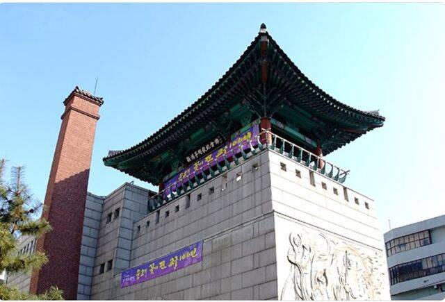 대구 관덕정 순교기념관. 이윤일 성인을 모신 경당이 있다. 대구 관덕정은 건축가 김영태 교수(영남대 명예교수)의 작품이다.