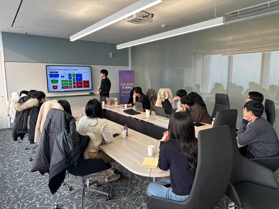 와커스 타워 오피스 회의실 사진