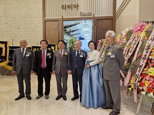 ▲ 강기정 광주시장과 기념촬영