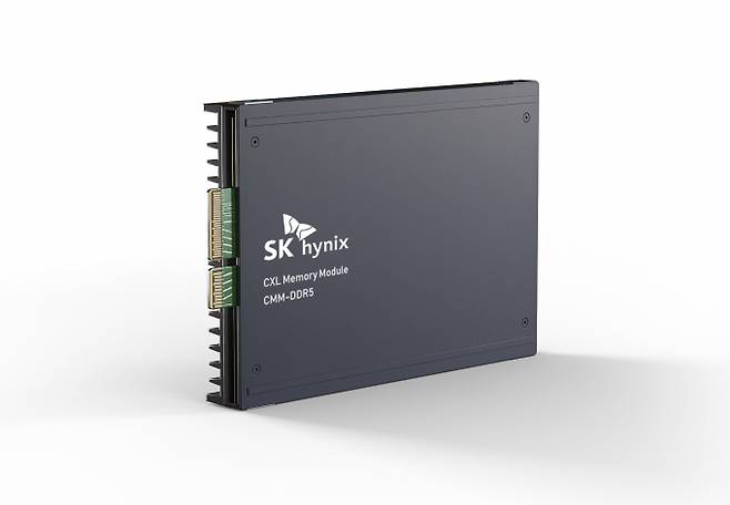 SK하이닉스 CMM-DDR5 제품. /사진=SK하이닉스