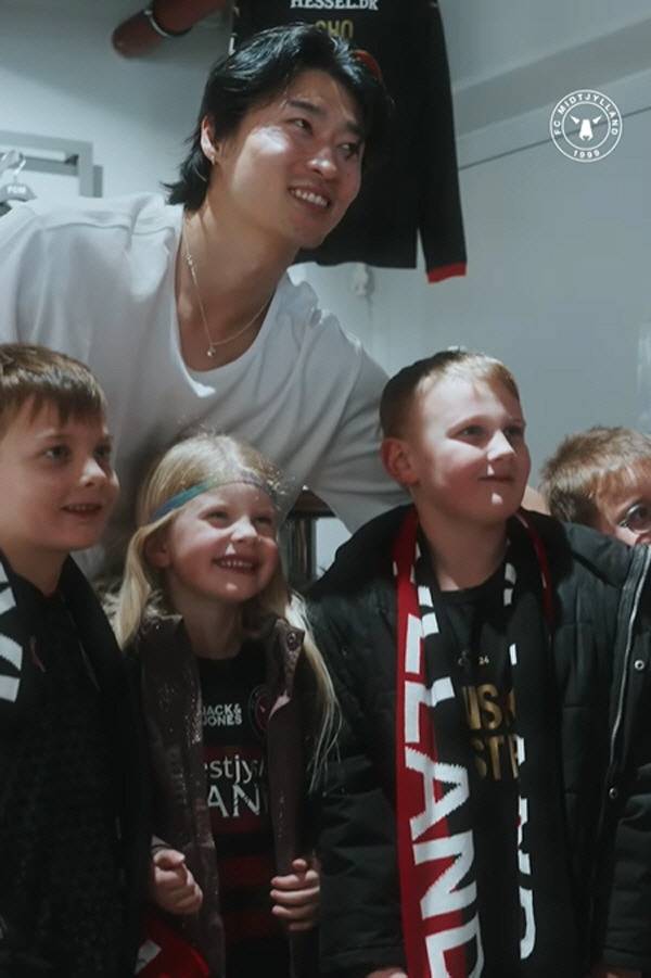 사진==미트윌란 SNS 캡쳐