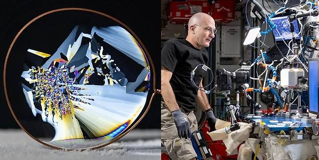 국제우주정거장의 냉동고 온도는 영하 80도다. 돈 페티트가 이 냉동고를 이용해 얇은 얼음 웨이퍼를 만든 뒤 편광 필터로 찍은 사진이다. 독특한 결정 구조가 드러나 있다. 돈 페티트