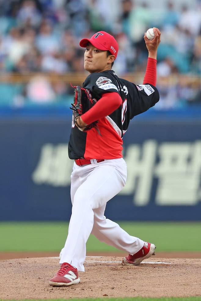 KIA 김도현이 23일 대구삼성라이온즈파크에서 열린 2025 KBO리그 삼성전에 선발 등판해 힘차게 공을 던지고 있다. 사진 | KIA 타이거즈