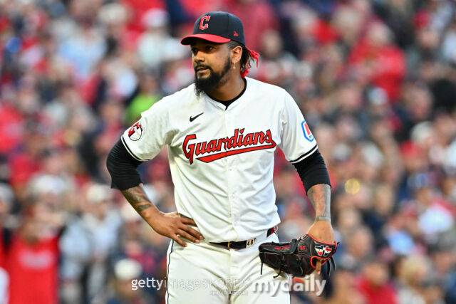 부진에 빠진 클리블랜드 가디언스의 엠마누엘 클라세. /게티이미지코리아