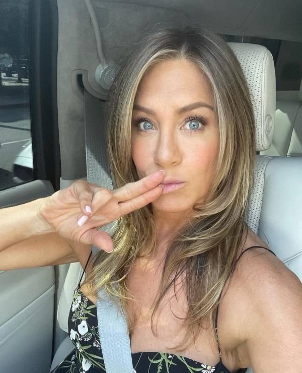 배우 제니퍼 애니스톤(56)이 탄탄한 몸매를 자랑했다./사진=제니퍼 애니스톤 인스타그램 캡처